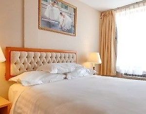Flushing Hotel